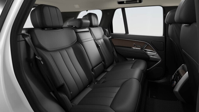 Land Rover Range Rover 3.0 D300 SE 4dr Auto Diesel Estate - Image 6